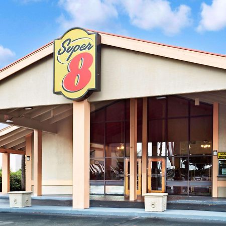 Super 8 by Wyndham Kissimmee/Maingate/Orlando Area Hotel Celebration Bagian luar foto